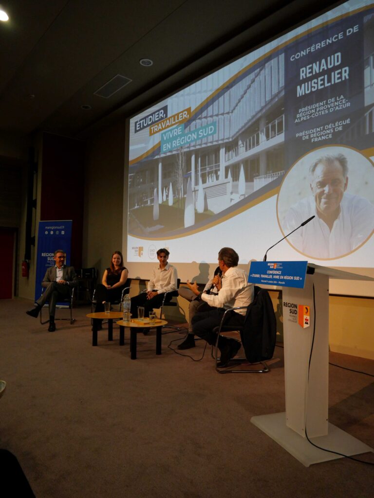 Table ronde avec des étudiants de l'EMD Business School.